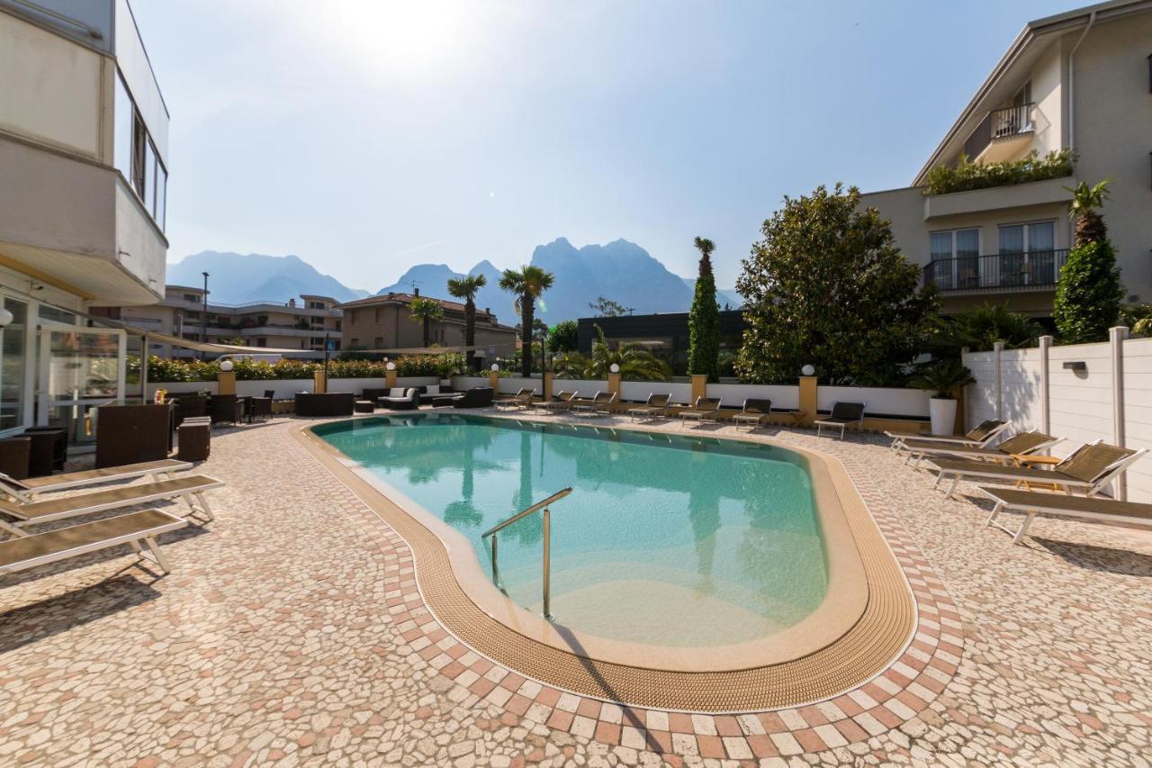 New Garden Hotel Torbole Sul Garda Kültér fotó