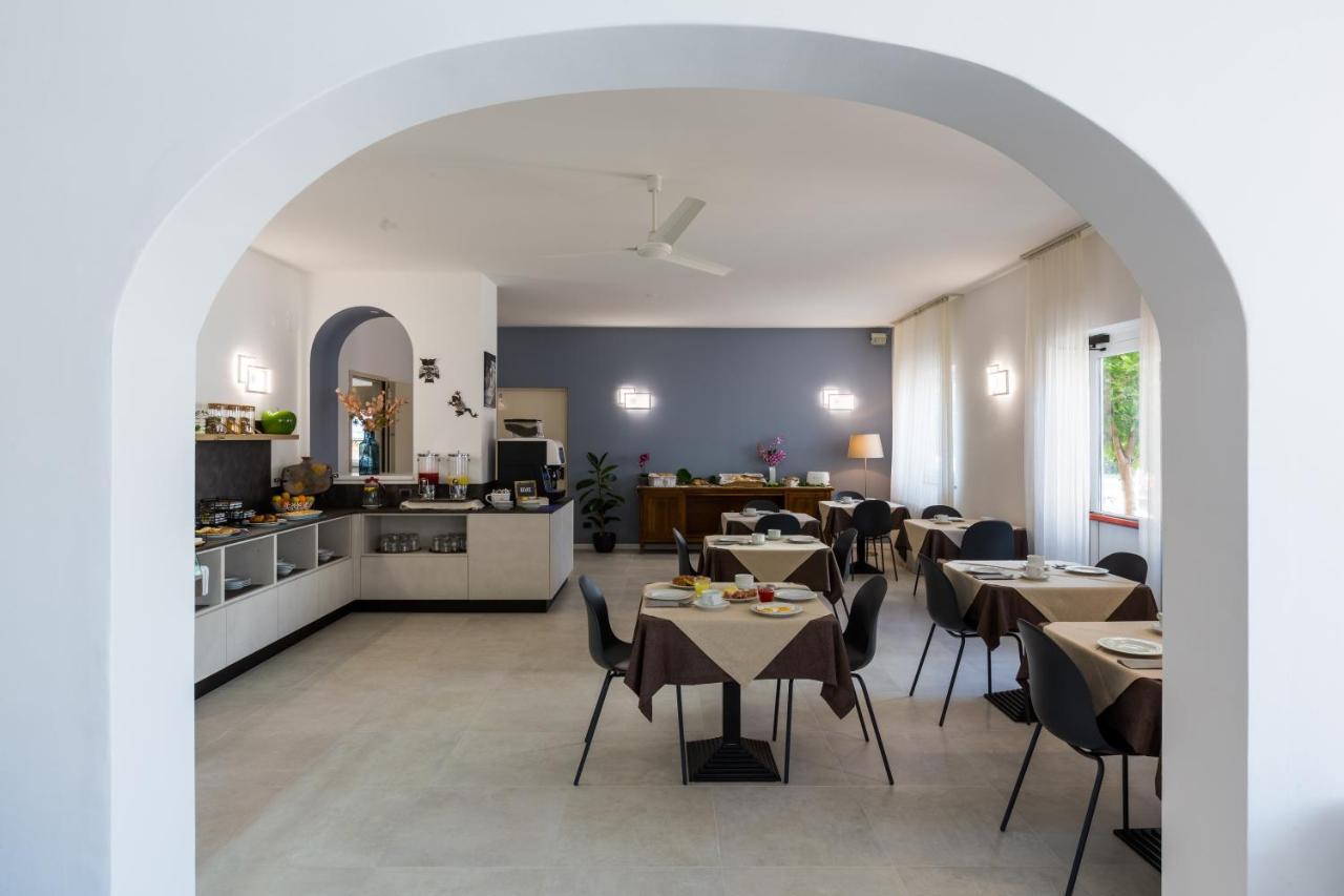 New Garden Hotel Torbole Sul Garda Kültér fotó